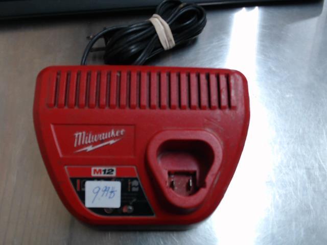 Chargeur milwaukee m12