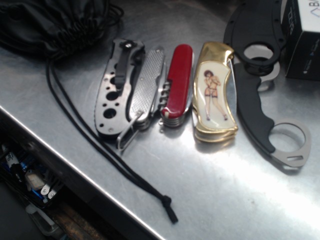 Olympia pocket knife brandi