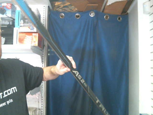 Baton de hockey droitier