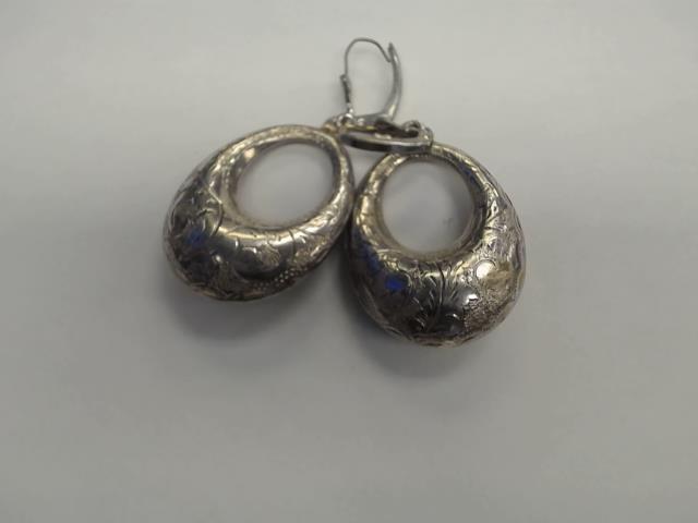 Pair boucle doreille forme