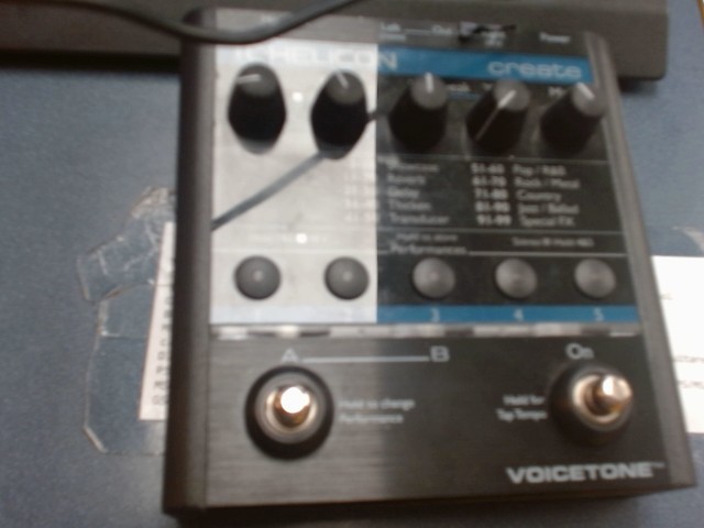 Tc helicon voictone synth vocal pedal