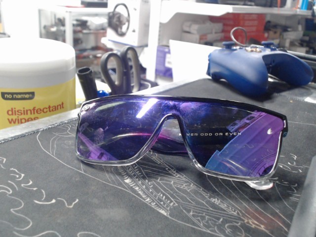 Lunettes neven legend nomads