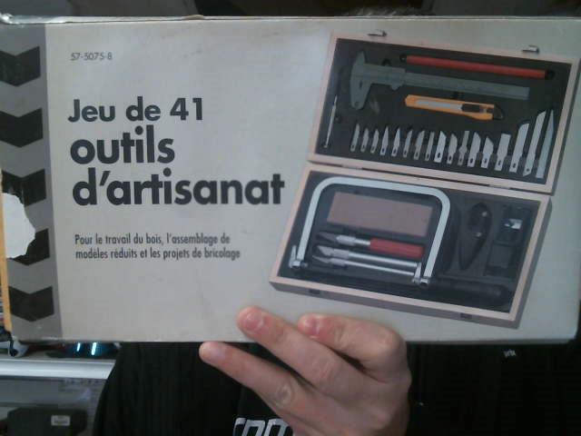 Jeu de 41 outils dartisanat