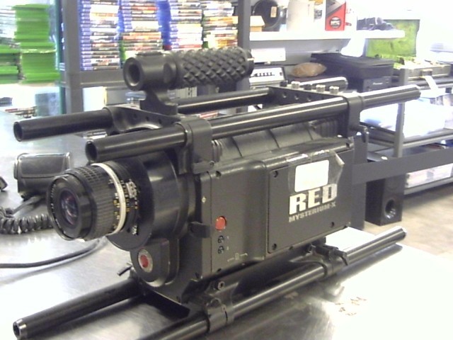 Camera red mysterium with v mount batter