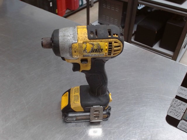 Impact drill dewalt av batterie