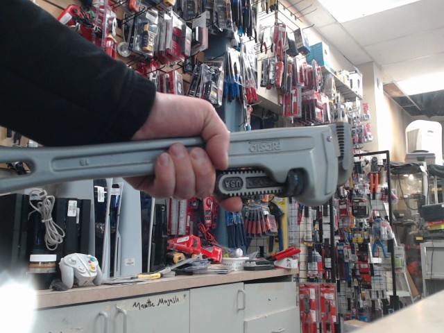 Aluminium pipe wrench