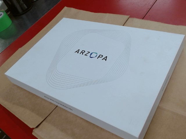 Portable gaming monitor 16po new/neuf