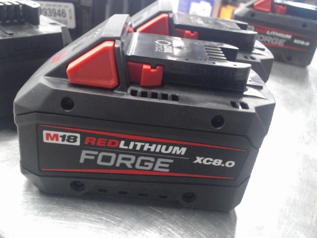 Milwaukee xc8.0 forge battery brand new