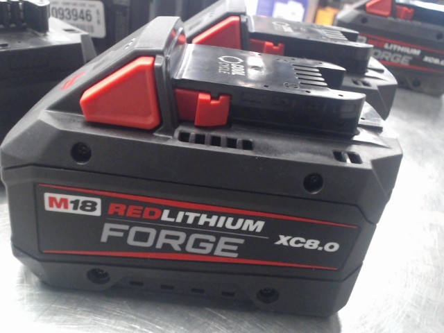 Milwaukee xc8.0 forge battery brand new