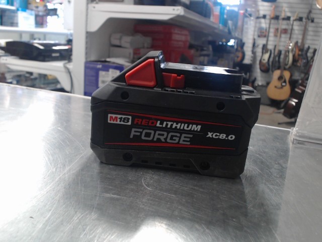Milwaukee xc8.0 forge battery brand new