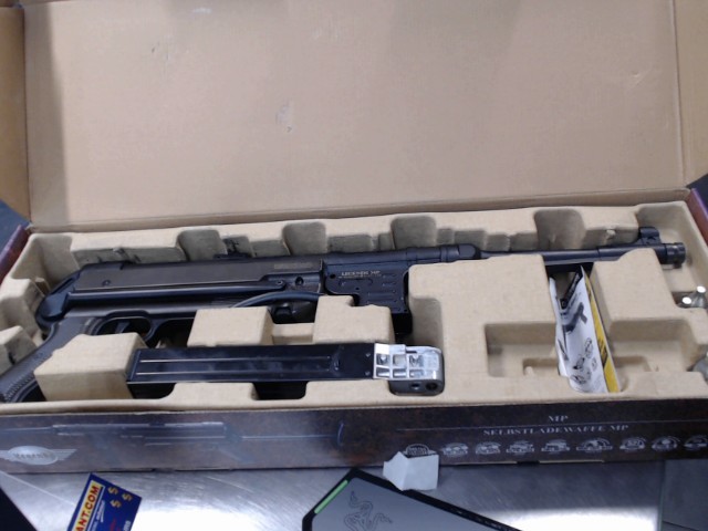 Airsoft mp40 in box