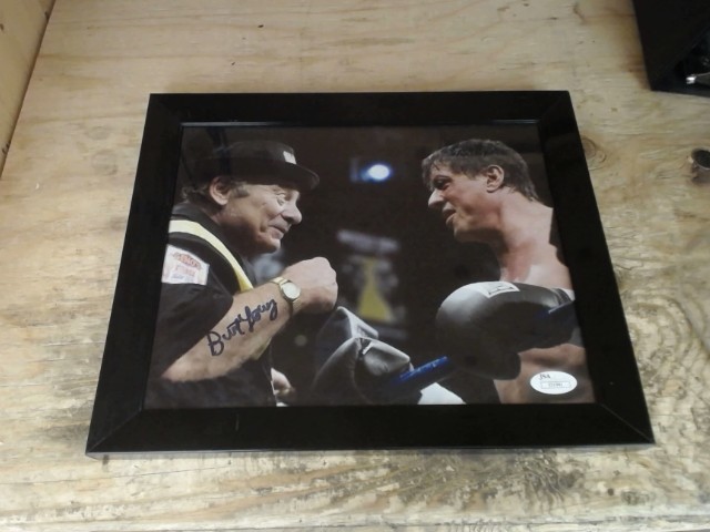 Photo signe burt young rocky