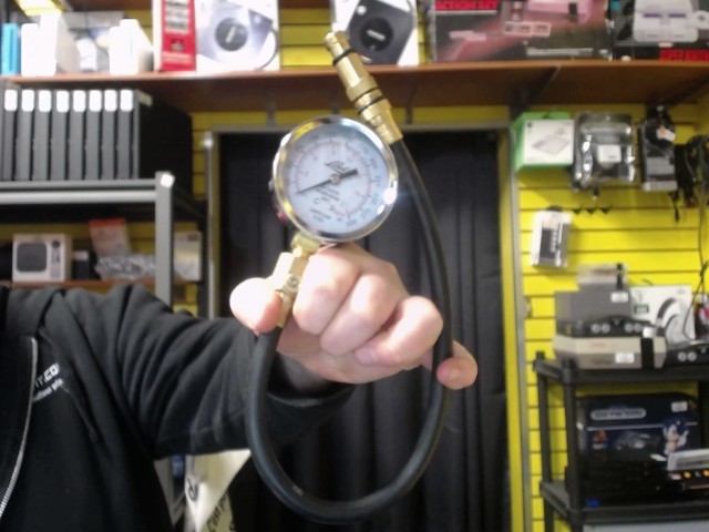 Testeur de compression pour moteurs