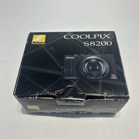 Camera nikon dans la boite