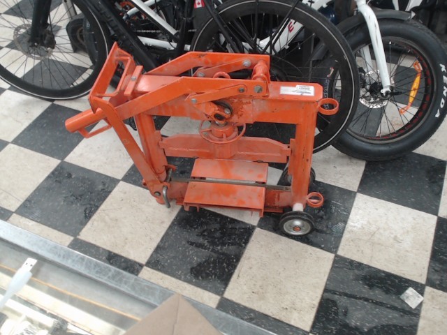 Pour coupe des briques