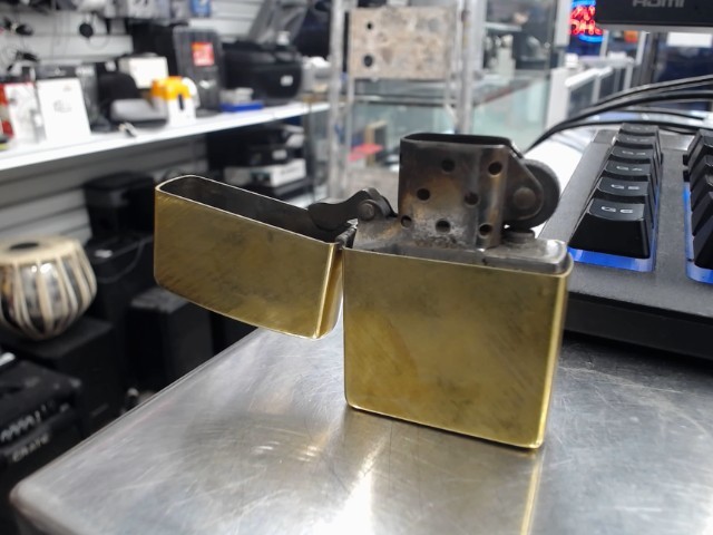 Zippo doree
