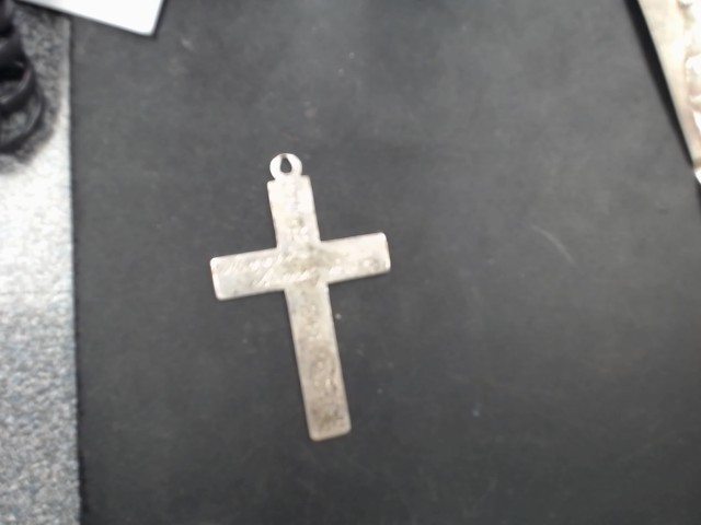 Cross en argent avec gravure