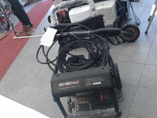 Machine a pression a gaz 3200 psi