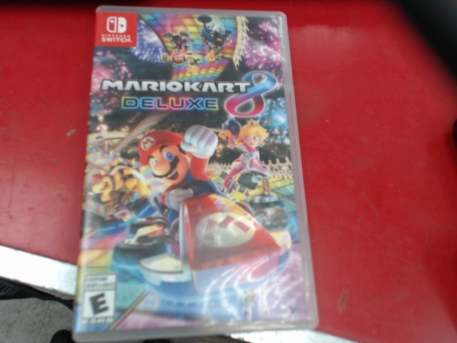 Mario kart 8 deluxe