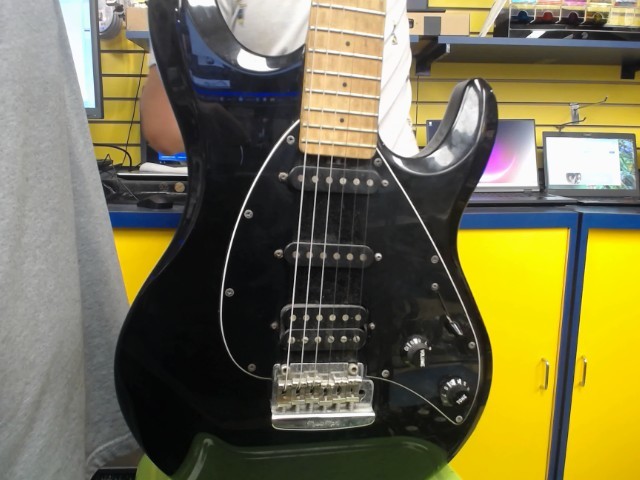 Guitare noire 6 corde 1995-1996