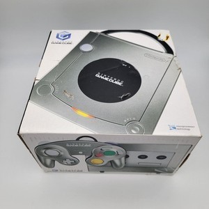 Nintendo gamecube dans la boite