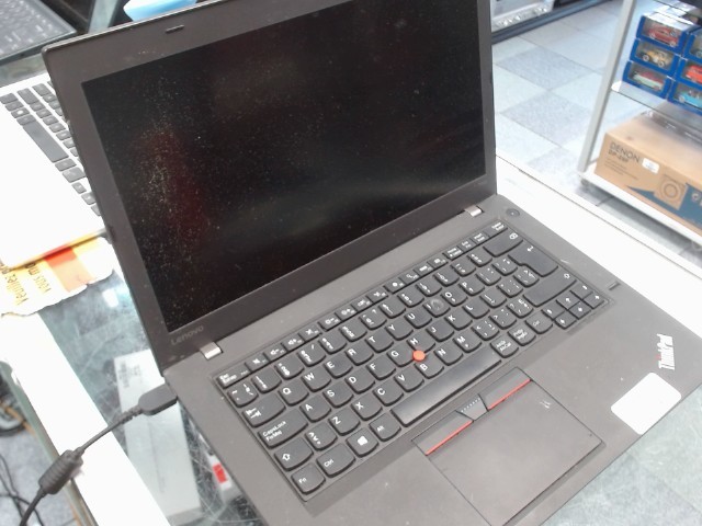 Lenovo thinkpad avec chargeur refait