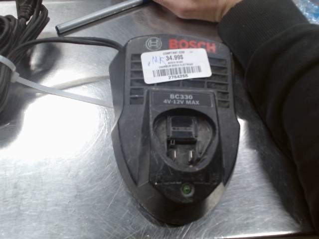 Chargeur bosch 4v/12v