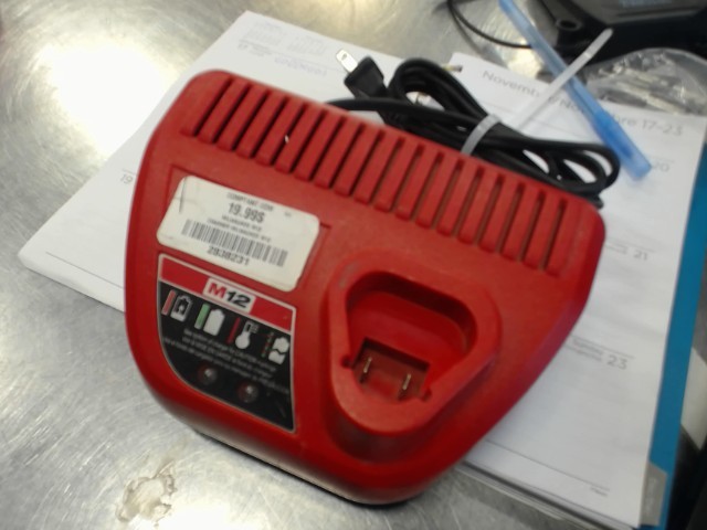 Charger milwaukee m12