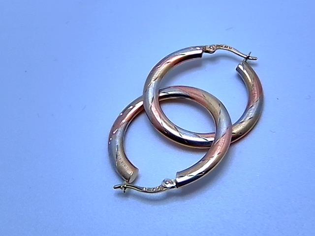 BOUCLES D OREILLES EN OR 10KT