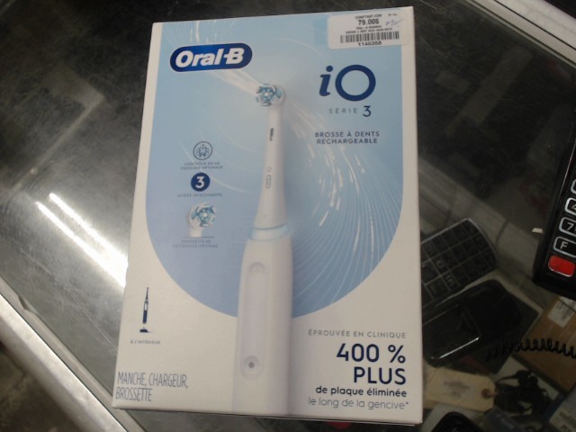 Brosse a dent neuf dans boite