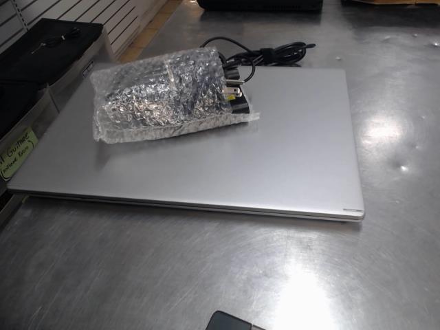 I3-10th 8gb ram 256 ssd + charger win 11