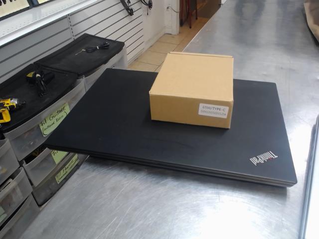 I5/8gb ram/ 256ssd + charger win 11