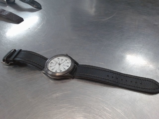 Montre homme bracelet cuir