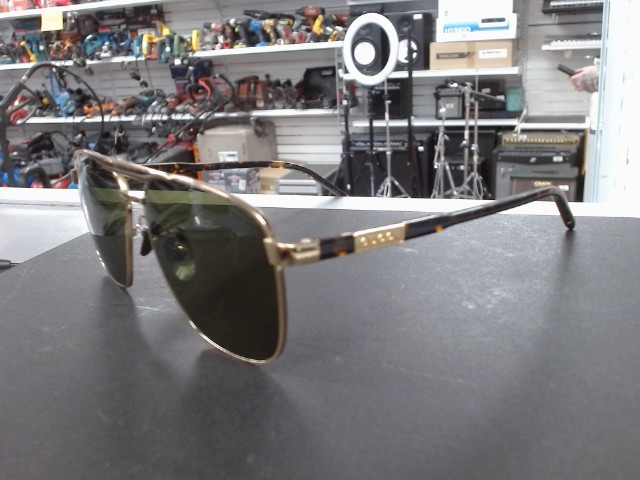 Pair lunette soleil+etuis