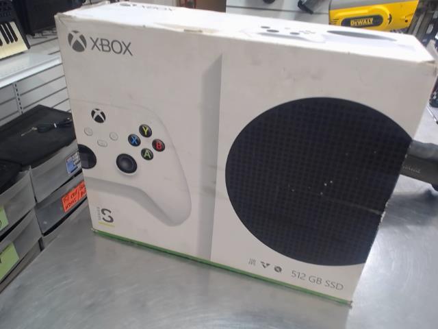 Serie s avec 1 manette et fils