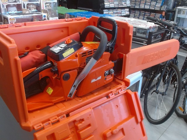 Chain-saw+case+kit daffinage