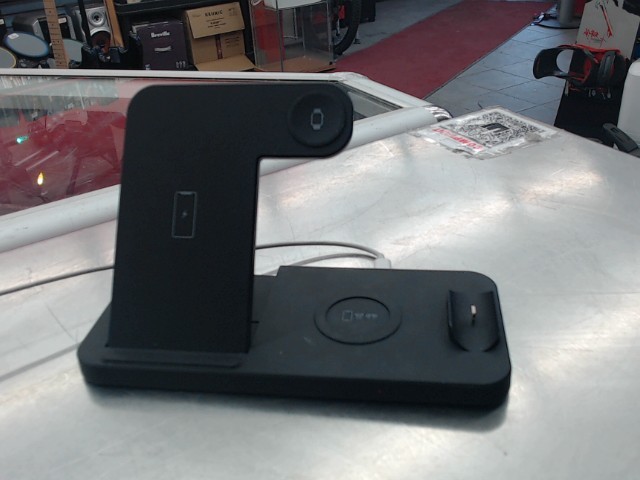 Chargeur a induction 4 en 1