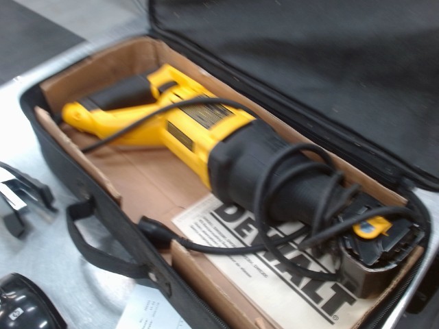 Scie alternative electrique + sac