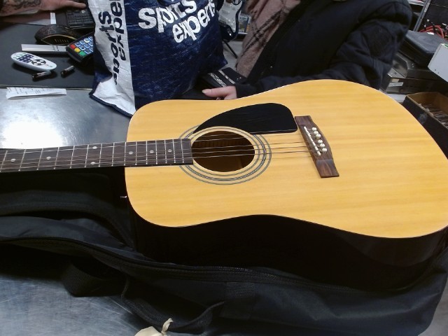 Guitar acoustic fender fa-100