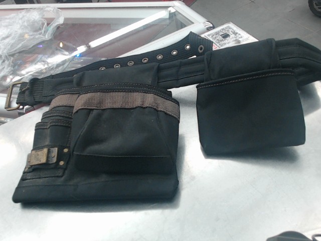 Ceinture a outil deluxe polyester