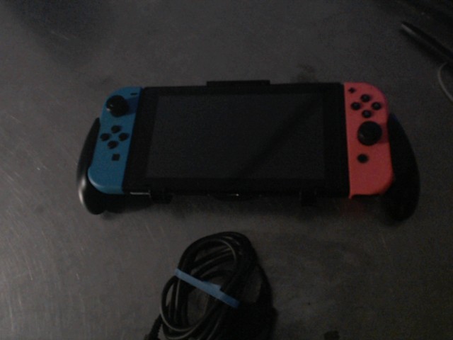 Nintendo switch avec guard pour jouer