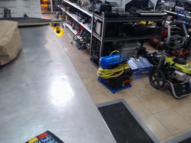 Compresseur bleu 135psi + tuyau