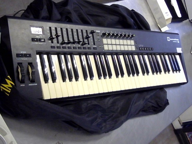 Keyboard test noir +sac + chargeur