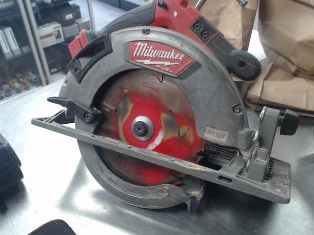 Scie circulaire milwaukee