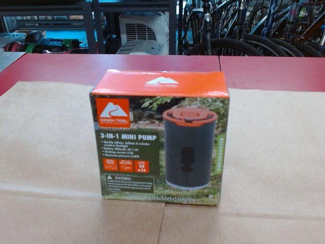 Mini pompe 3 en 1 neuf/new