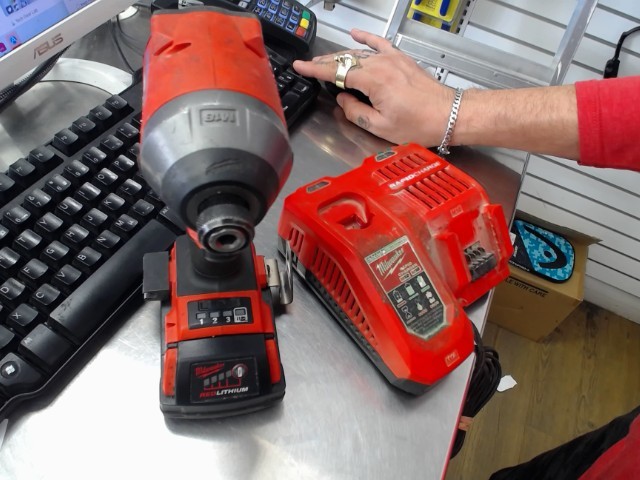 Impact milwaukee+batt+charg