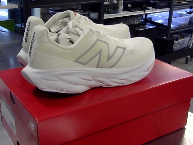 Running course new balance white grey