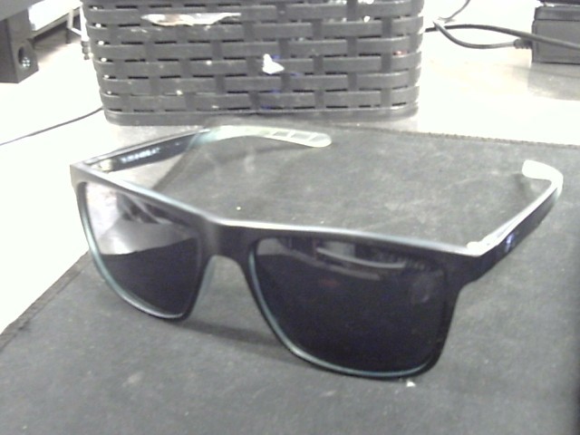 Paire de lunettes t brown polaris