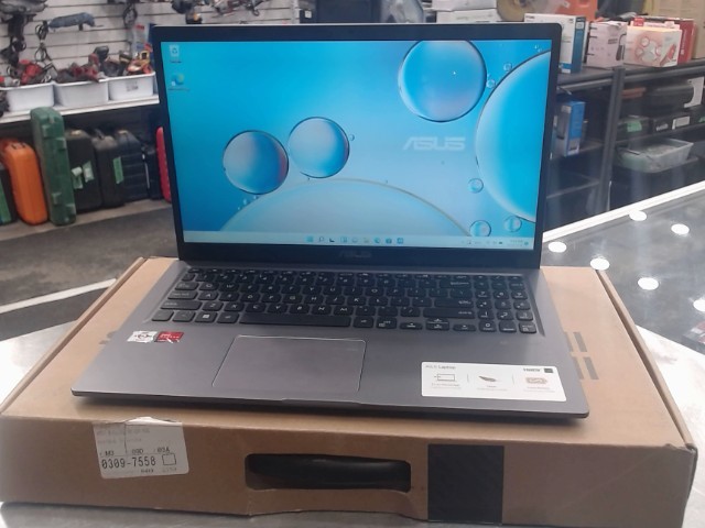 Amd 3050u 2.3ghz/8goram/256ssd + ac