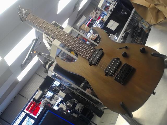 Guitar ibanez dans sac 7 corde